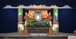 祭壇花トリミング